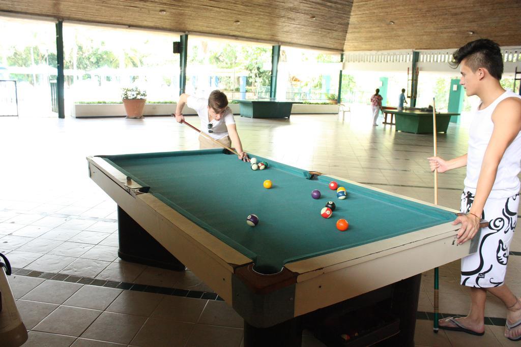 Hotel Guadaira Resort Melgar Exteriör bild
