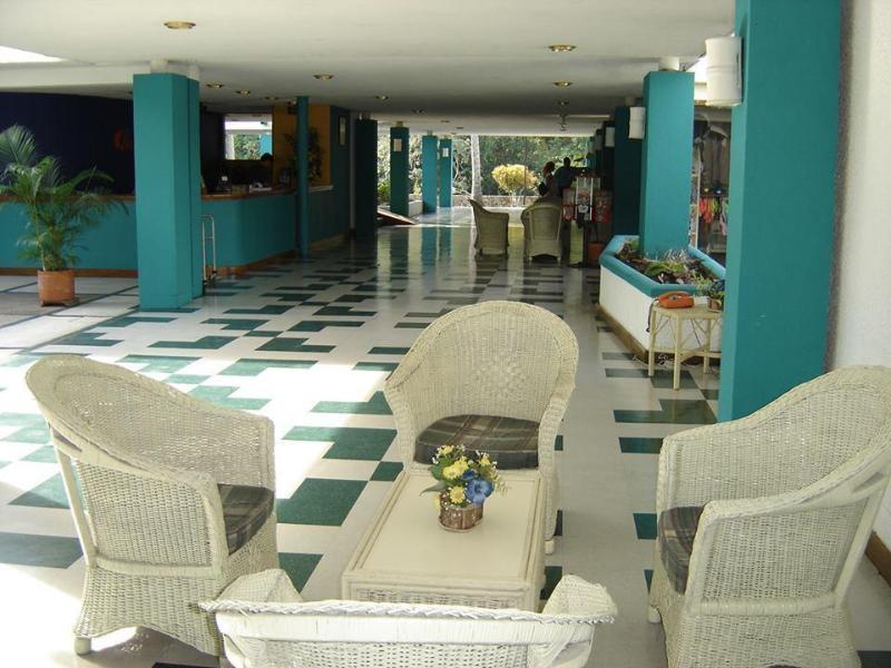 Hotel Guadaira Resort Melgar Exteriör bild